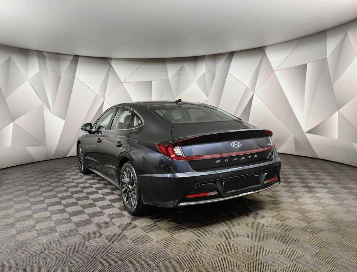 Hyundai Sonata с пробегом — 2022 год. Фото: #3