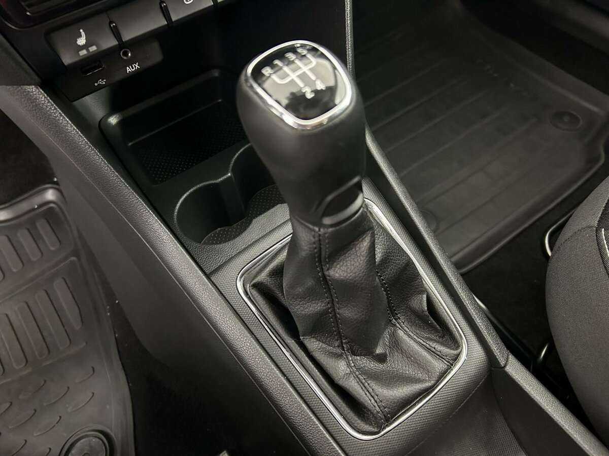 Skoda Rapid с пробегом — 2016 год. Фото: #12