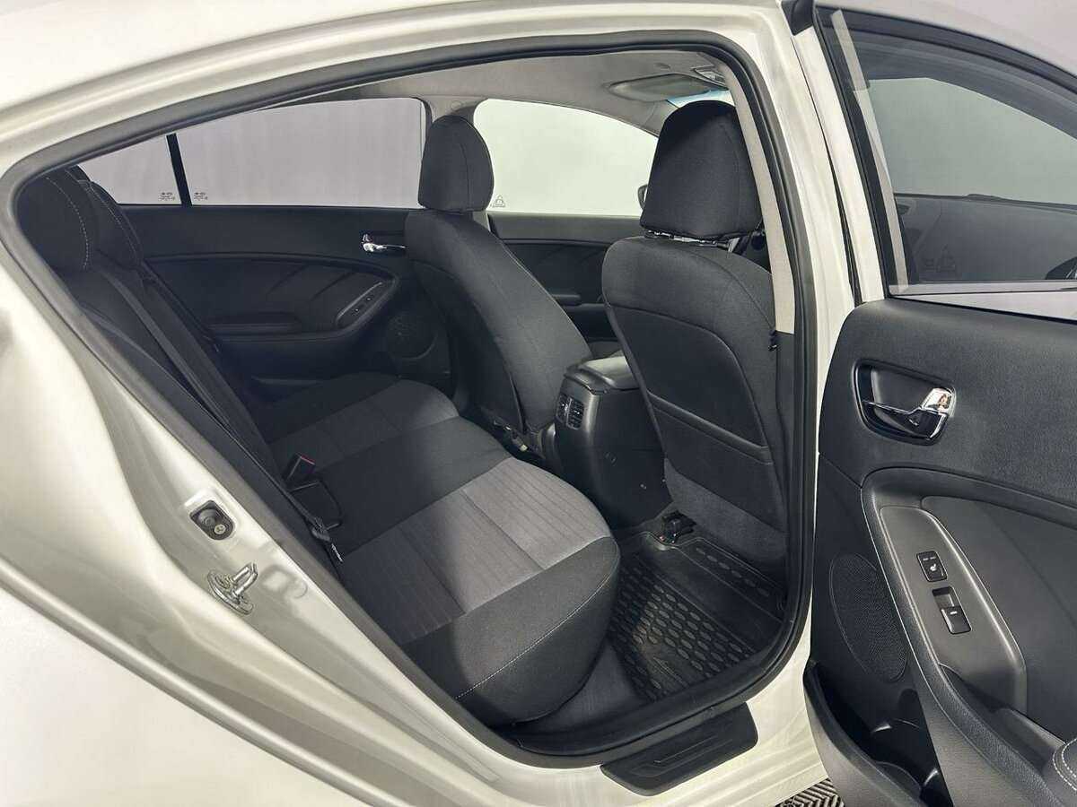 Kia Cerato с пробегом — 2018 год. Фото: #15