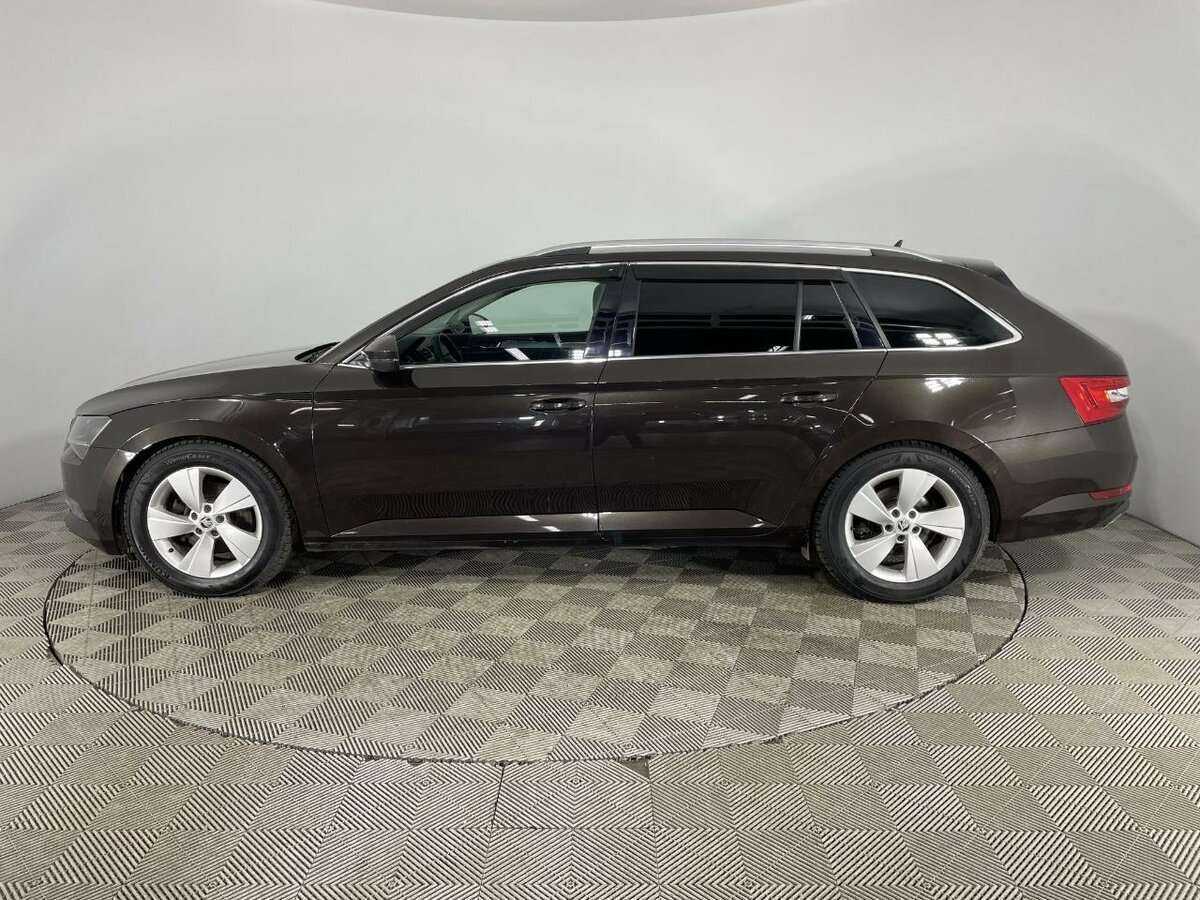 Skoda Superb с пробегом — 2016 год. Фото: #3