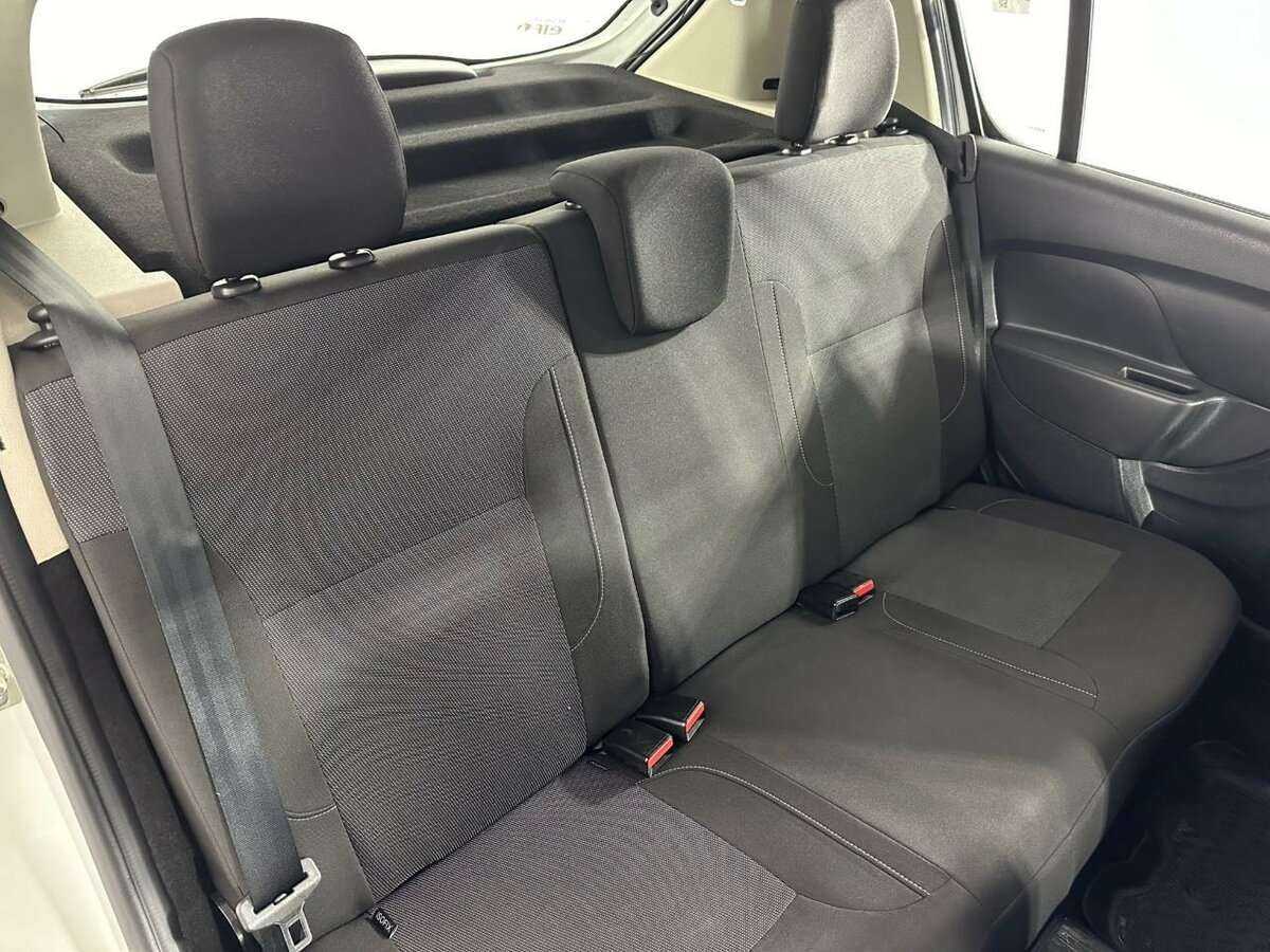 Renault Sandero с пробегом — 2019 год. Фото: #13