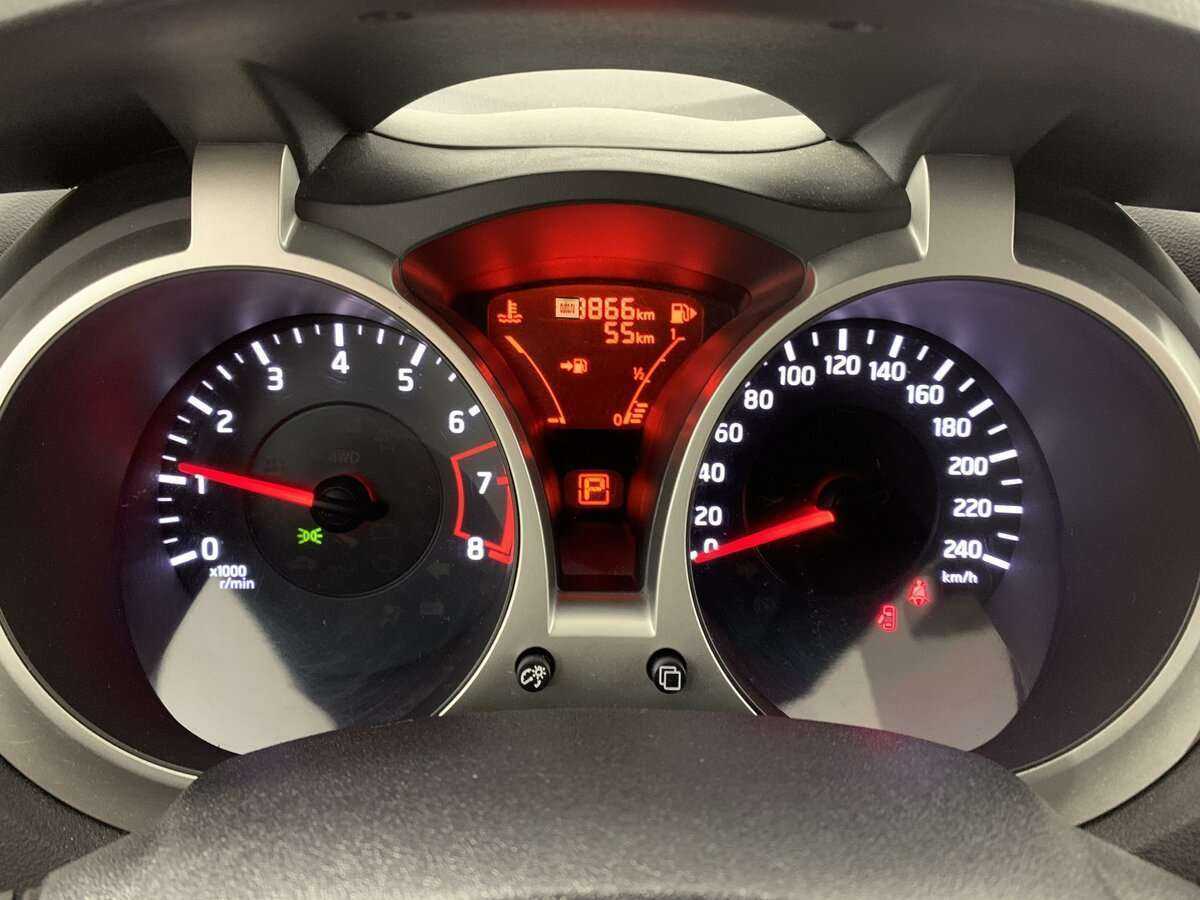 Nissan Juke с пробегом — 2014 год. Фото: #8