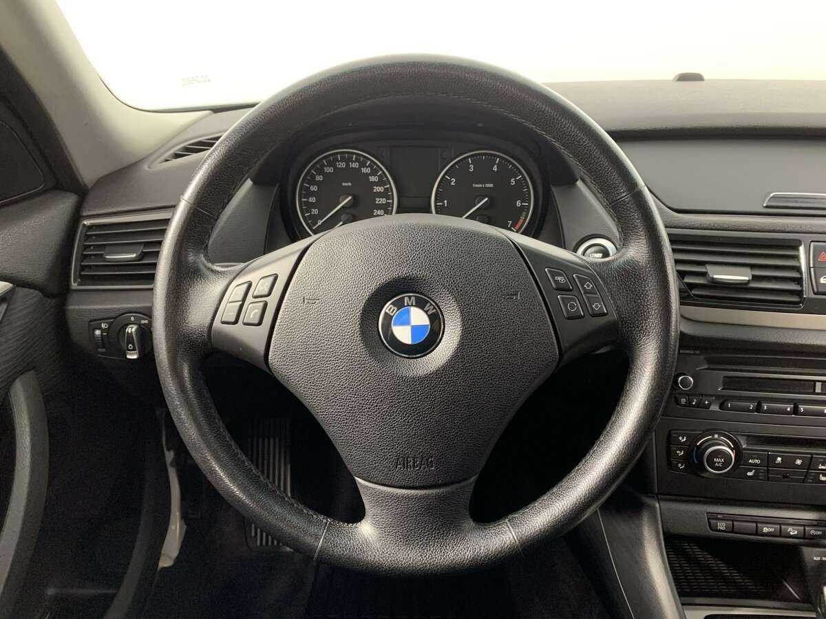 BMW X1 с пробегом — 2013 год. Фото: #14