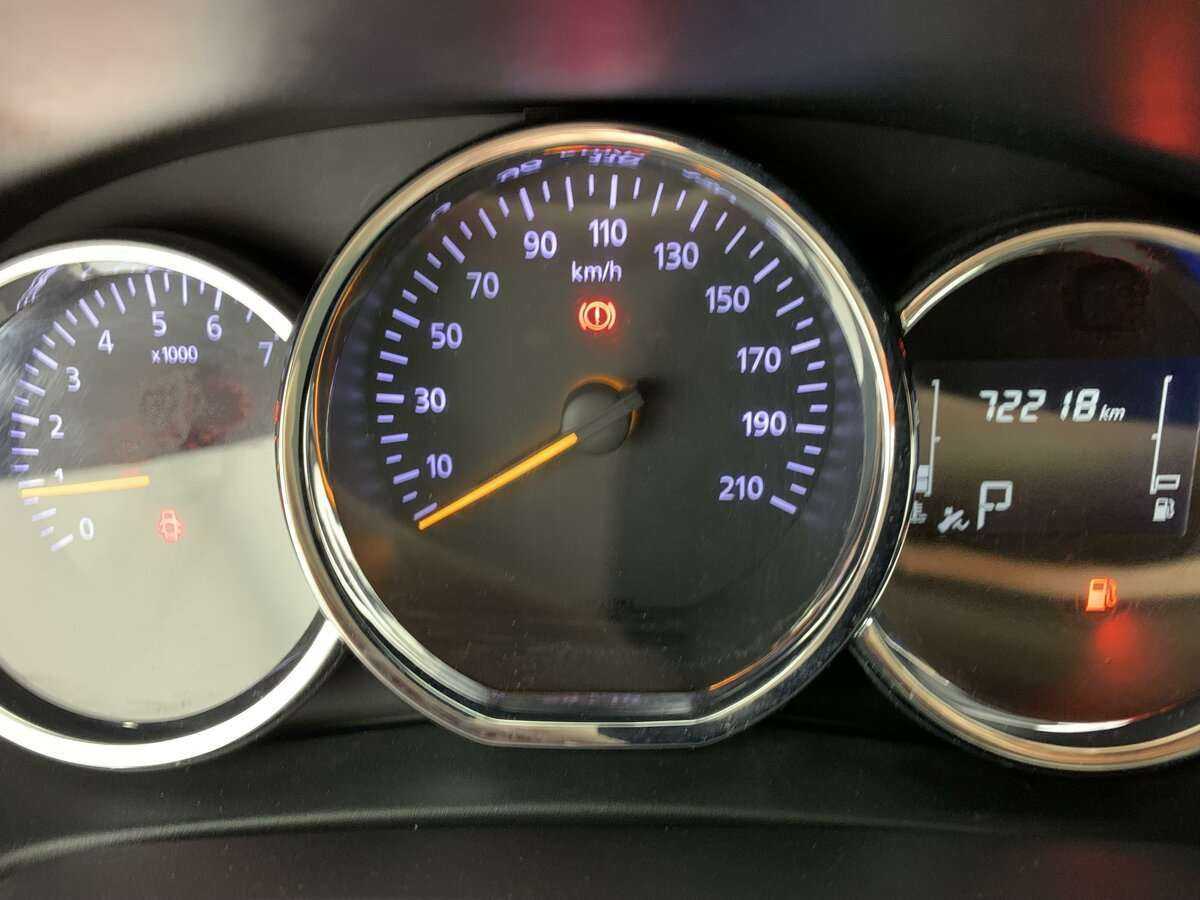 Renault Sandero с пробегом — 2019 год. Фото: #10