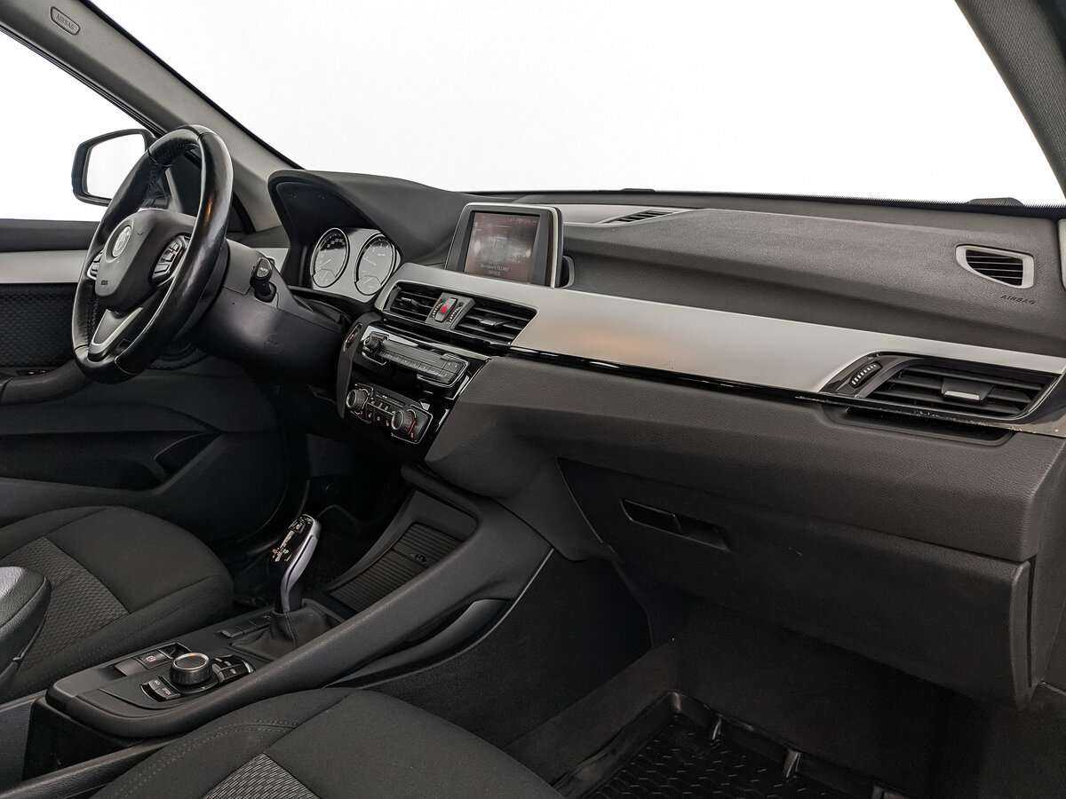 BMW X1 с пробегом — 2019 год. Фото: #8
