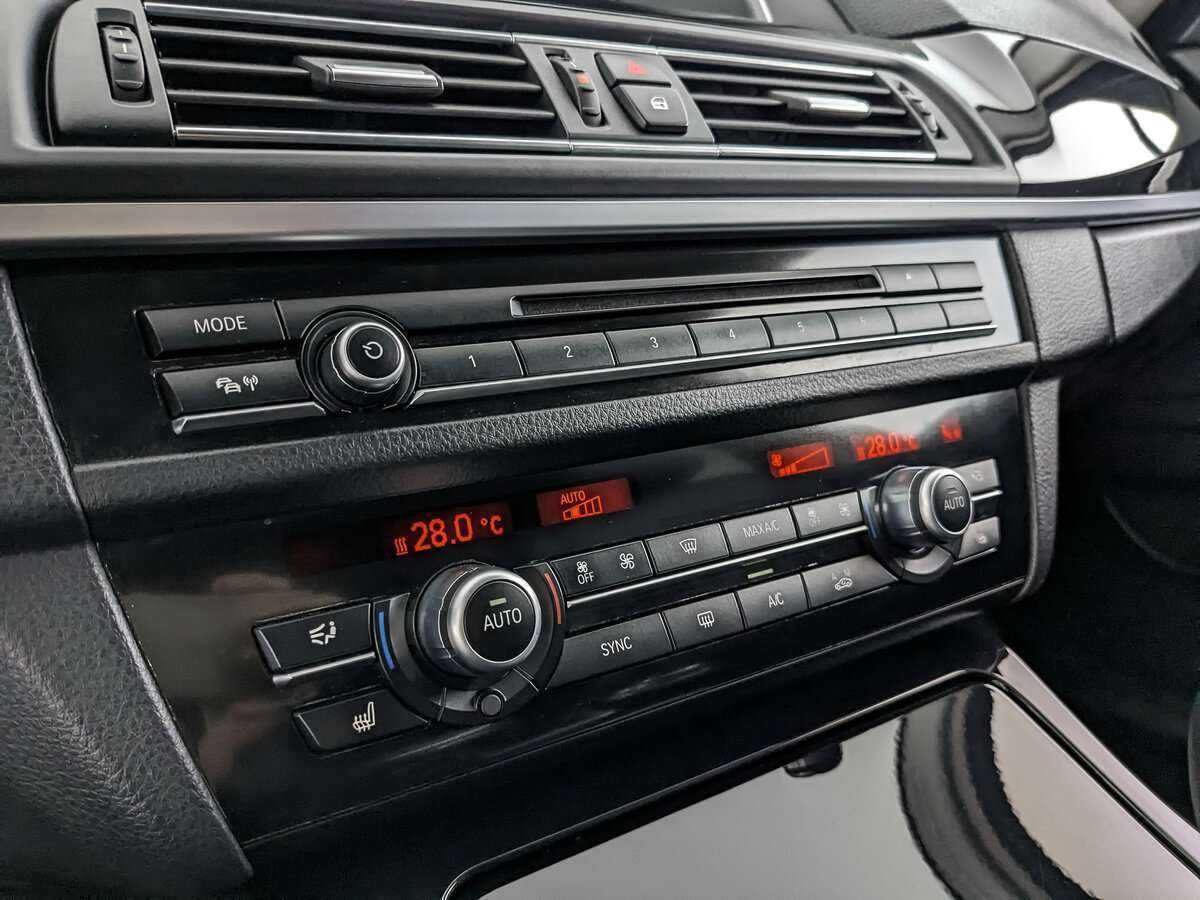 BMW 5 серии с пробегом — 2014 год. Фото: #15