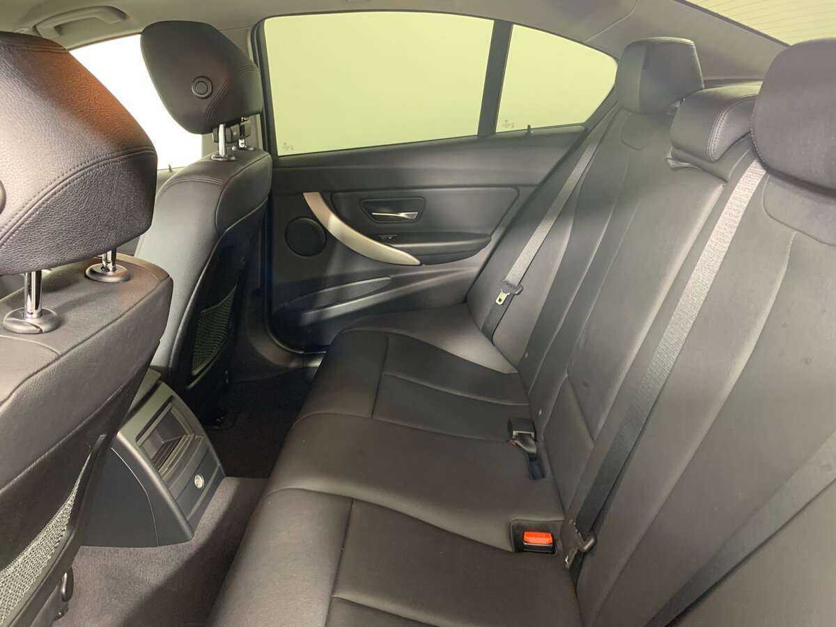 BMW 3 серии с пробегом — 2014 год. Фото: #15