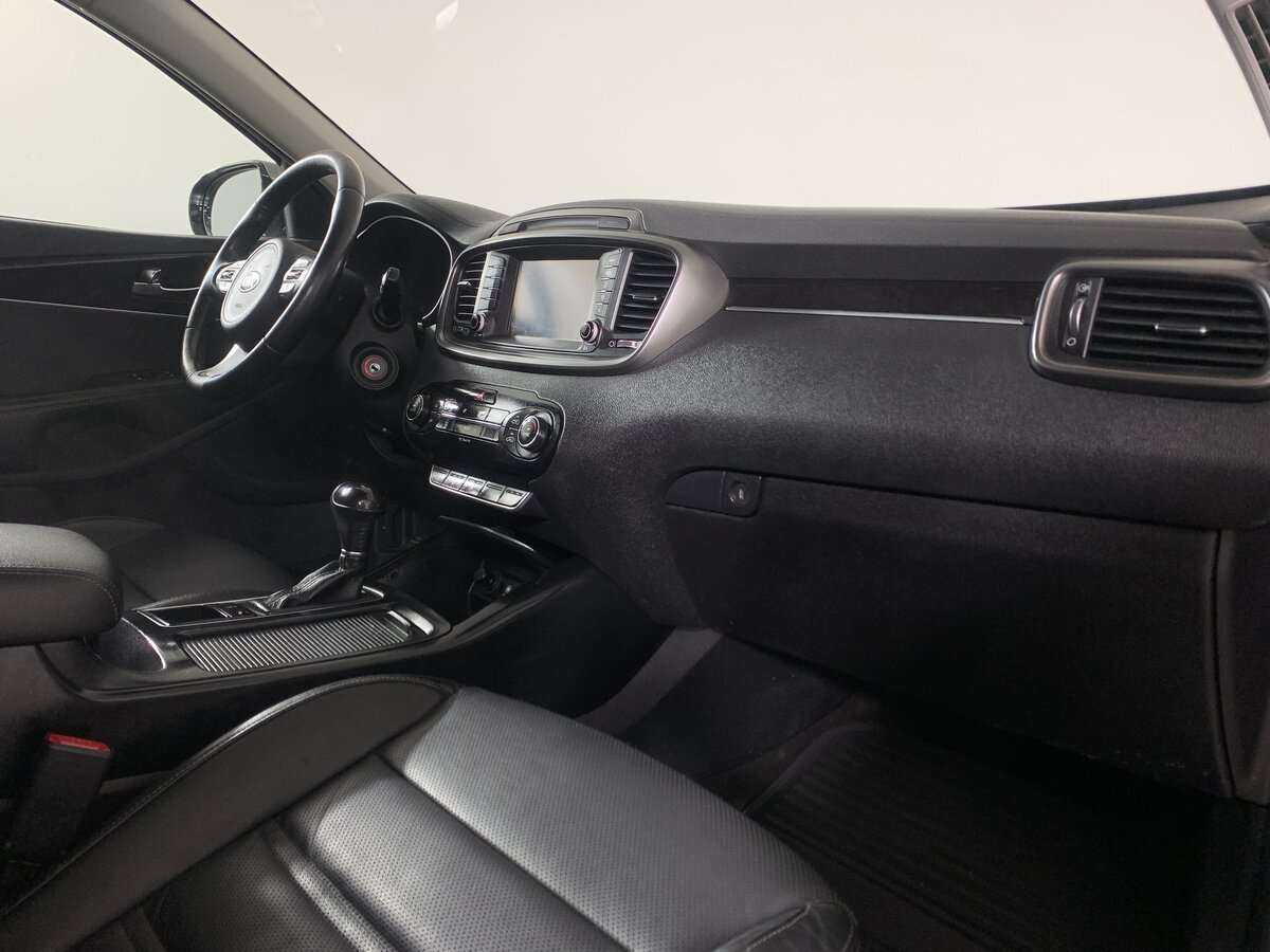 Kia Sorento с пробегом — 2016 год. Фото: #13