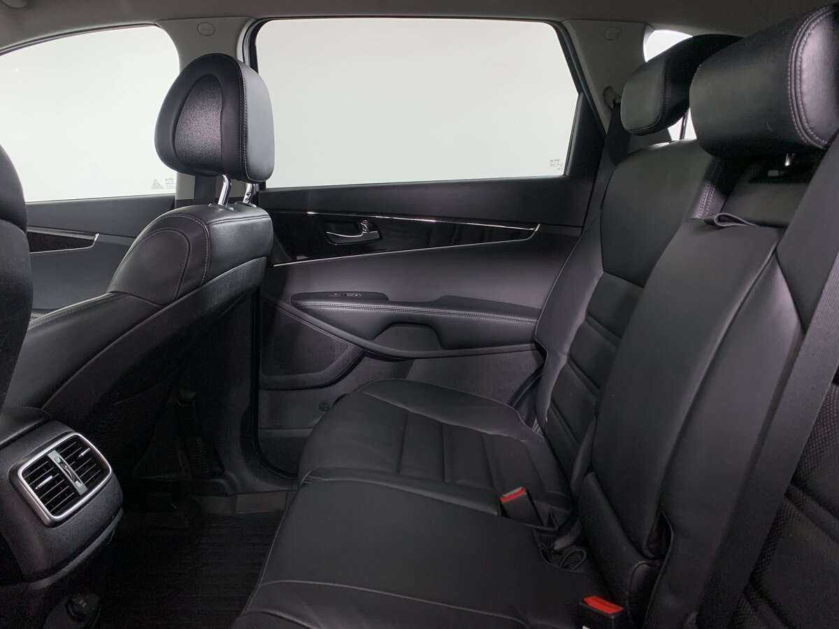 Kia Sorento с пробегом — 2016 год. Фото: #18