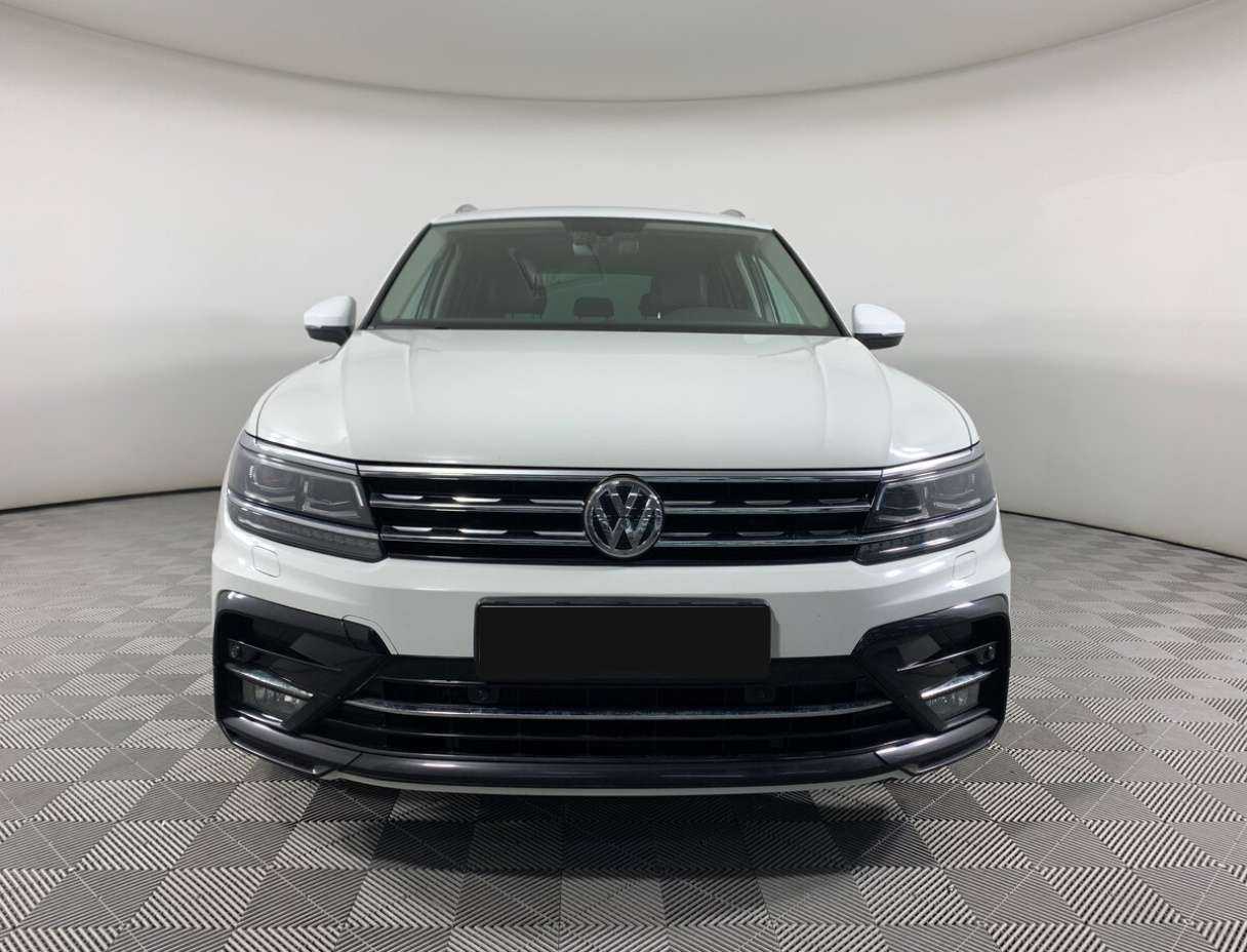 Volkswagen Tiguan с пробегом — 2018 год. Фото: #1