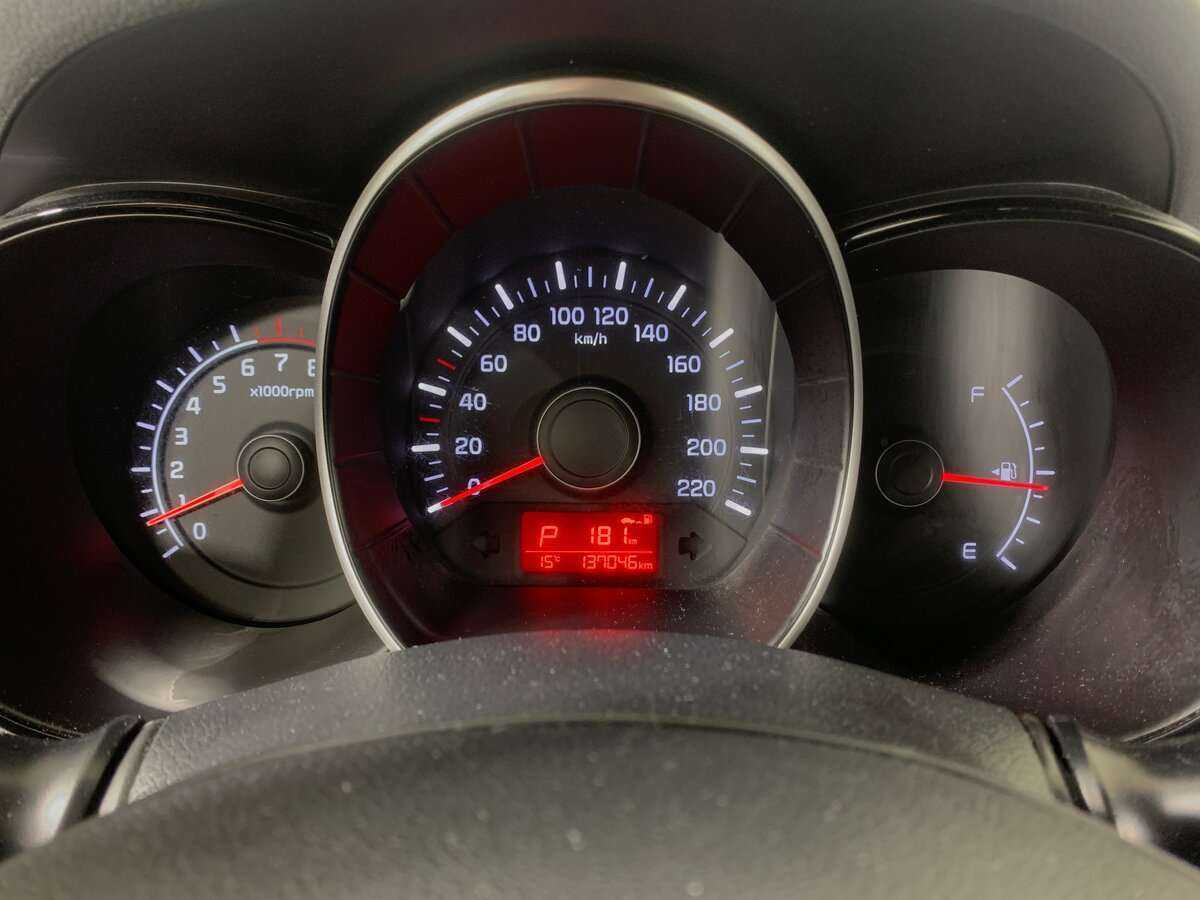 Kia Rio с пробегом — 2015 год. Фото: #11