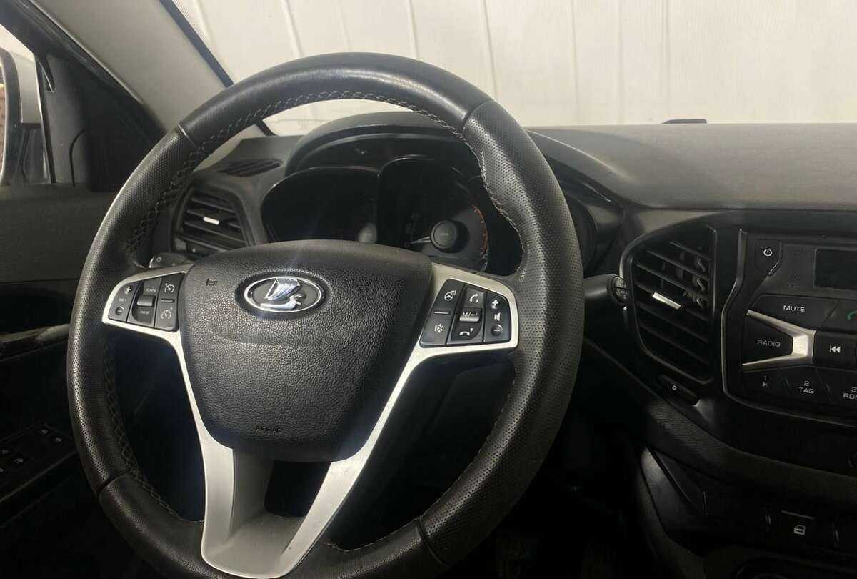 Lada (ВАЗ) Vesta с пробегом — 2020 год. Фото: #7