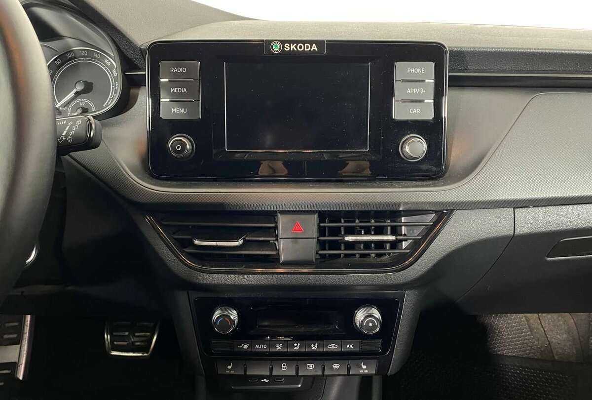 Skoda Rapid с пробегом — 2020 год. Фото: #11