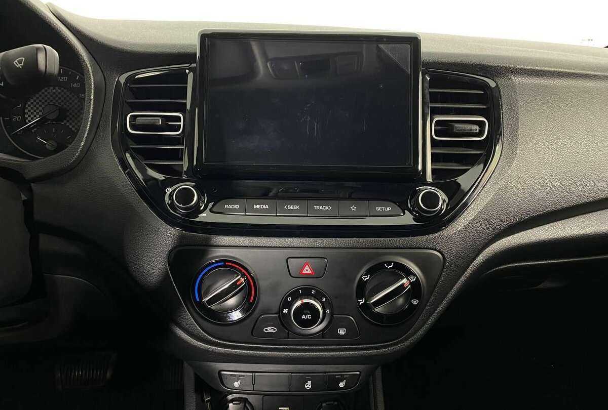 Hyundai Solaris с пробегом — 2021 год. Фото: #11