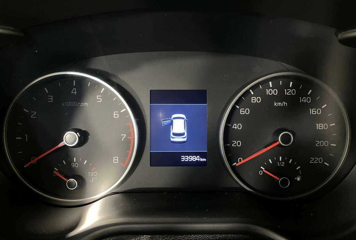 Kia Rio с пробегом — 2020 год. Фото: #9