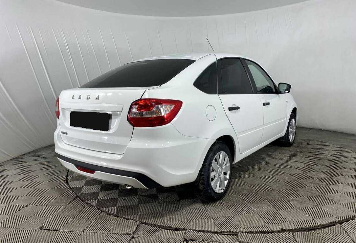 Lada (ВАЗ) Granta с пробегом — 2019 год. Фото: #4