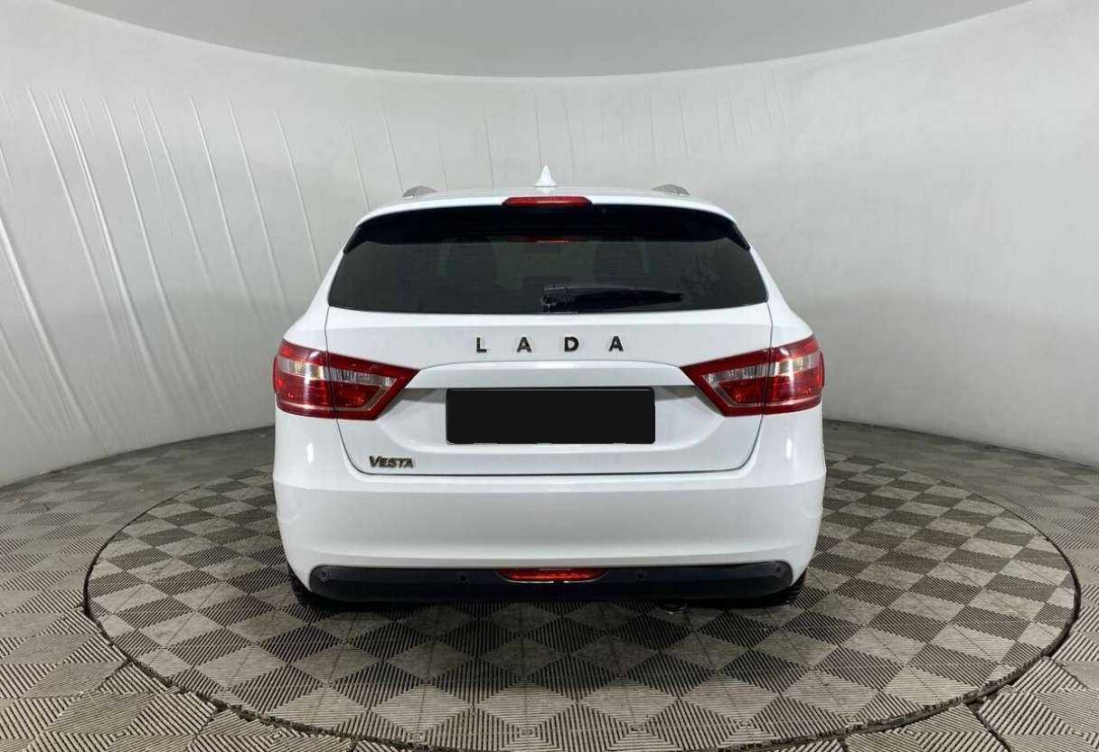 Lada (ВАЗ) Vesta с пробегом — 2019 год. Фото: #5