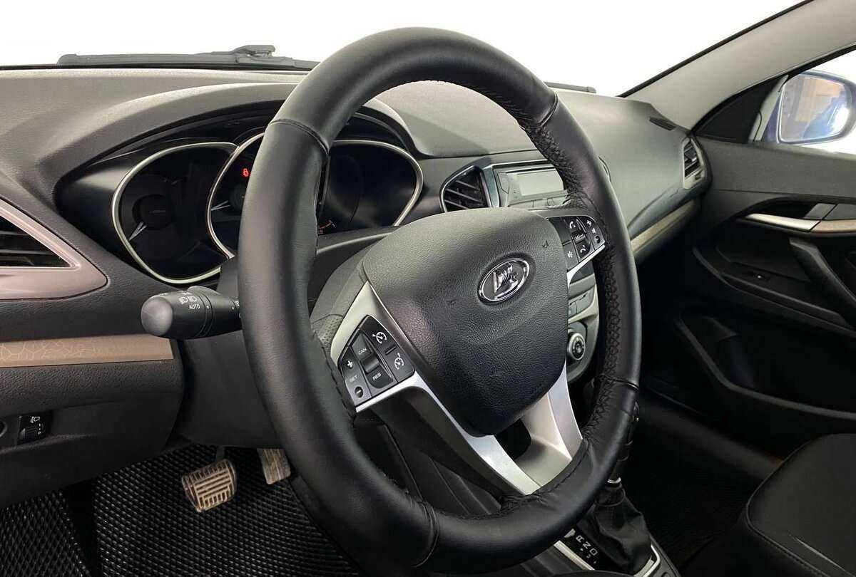 Lada (ВАЗ) Vesta с пробегом — 2020 год. Фото: #12