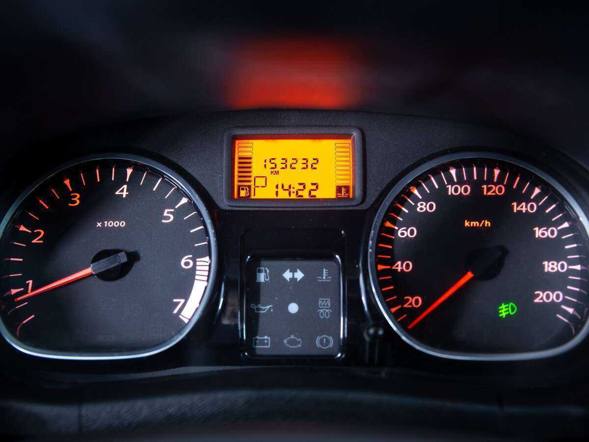 Renault Duster с пробегом — 2013 год. Фото: #13