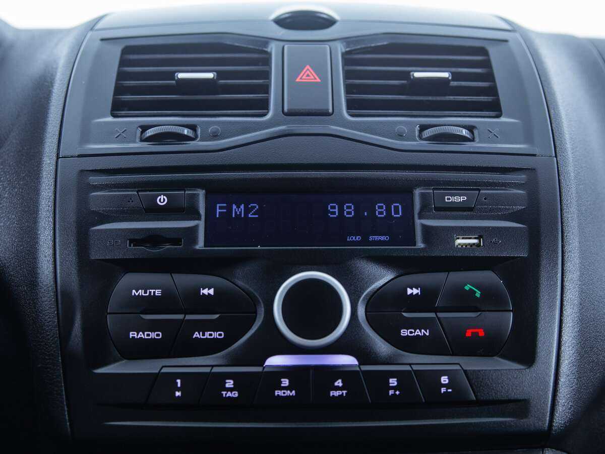 Lada (ВАЗ) Granta с пробегом — 2023 год. Фото: #10