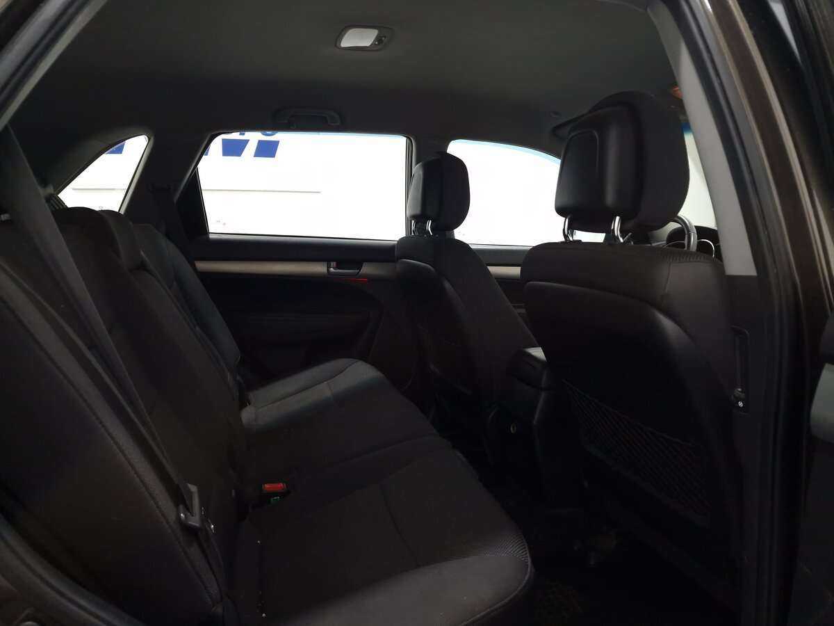 Kia Sorento с пробегом — 2012 год. Фото: #13