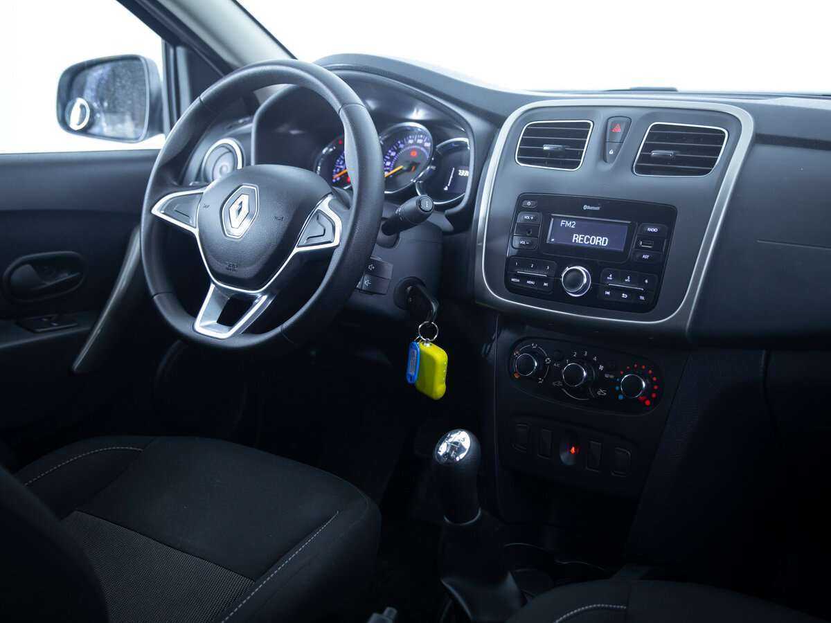 Renault Logan с пробегом — 2019 год. Фото: #11