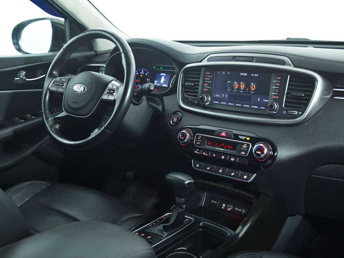 Kia Sorento с пробегом — 2018 год. Фото: #10