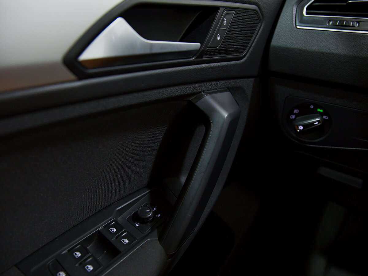 Volkswagen Tiguan с пробегом — 2018 год. Фото: #7