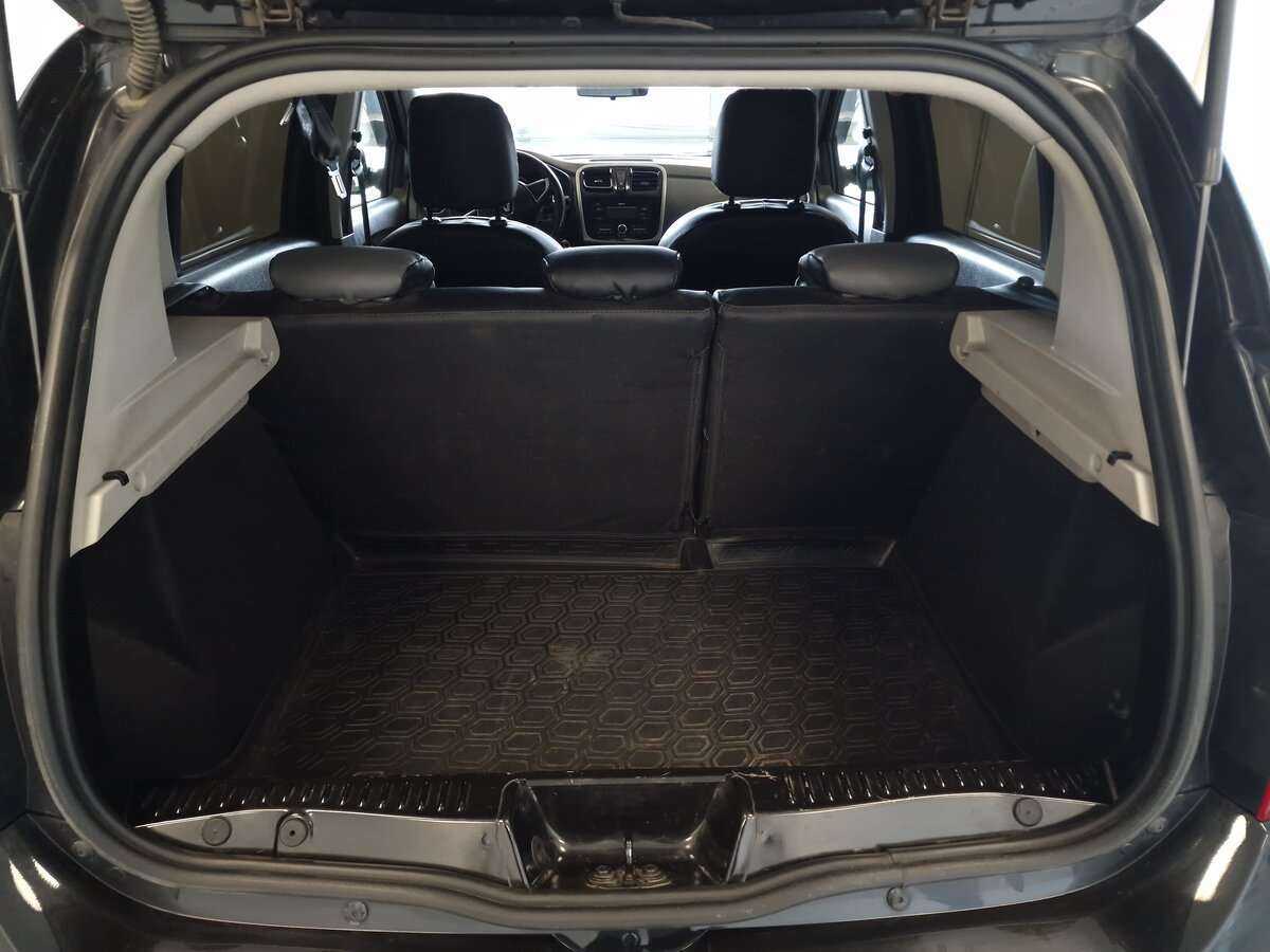 Renault Sandero с пробегом — 2019 год. Фото: #5