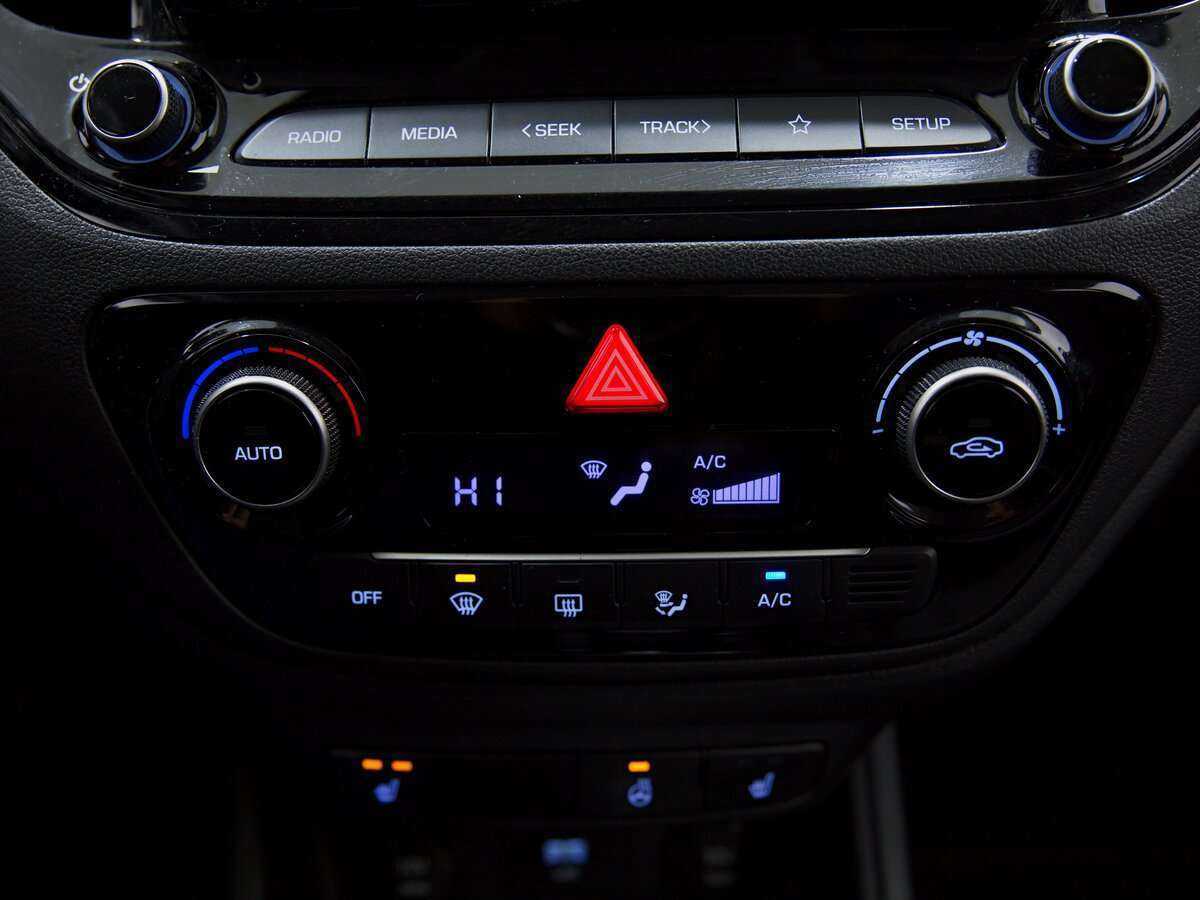 Hyundai Solaris с пробегом — 2021 год. Фото: #11