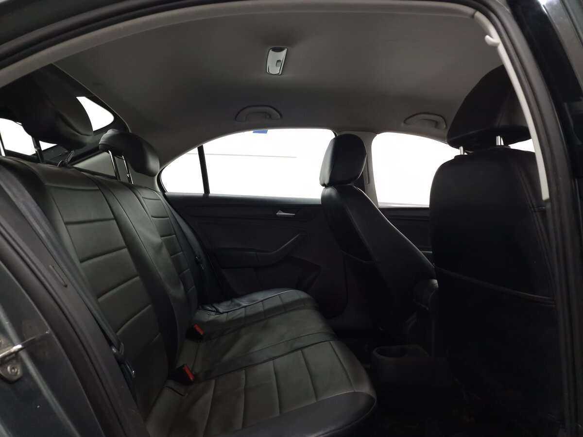 Volkswagen Polo с пробегом — 2021 год. Фото: #4