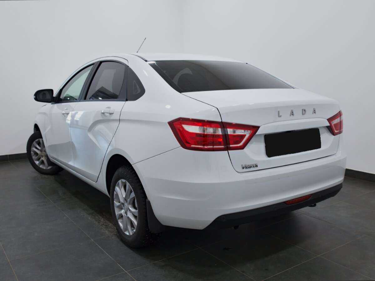 Lada (ВАЗ) Vesta с пробегом — 2022 год. Фото: #3