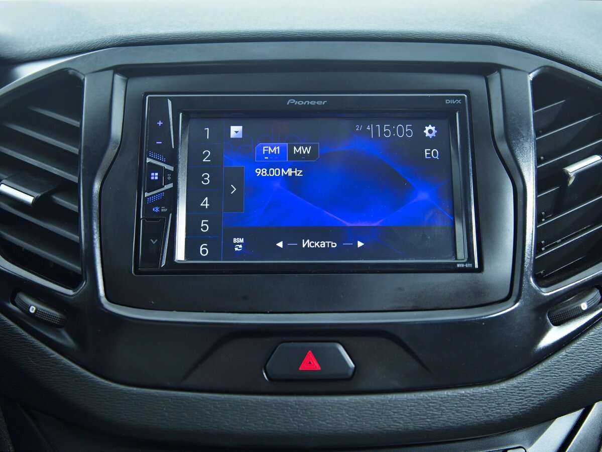 Lada (ВАЗ) Vesta с пробегом — 2019 год. Фото: #11