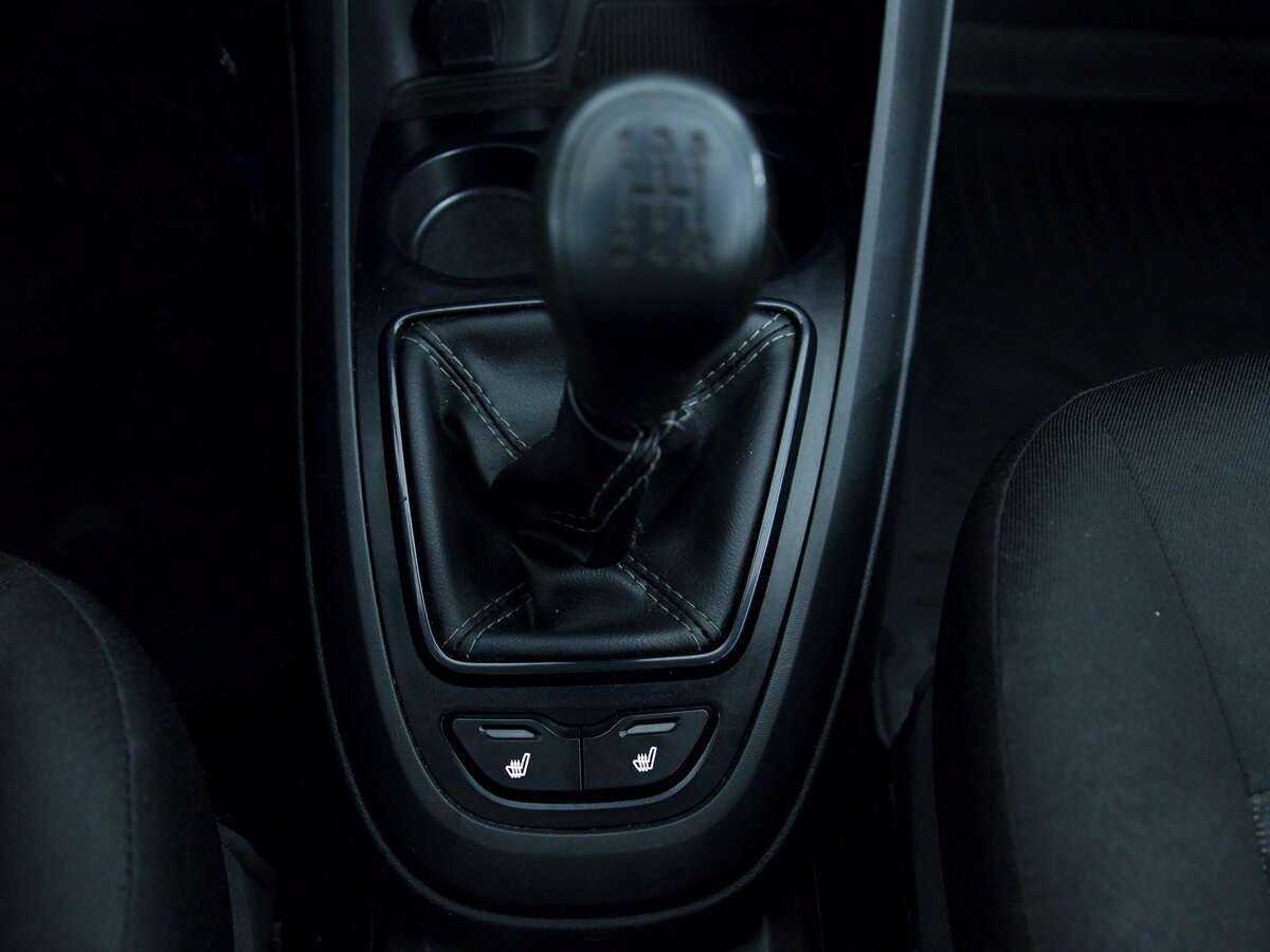 Lada (ВАЗ) Vesta с пробегом — 2019 год. Фото: #13