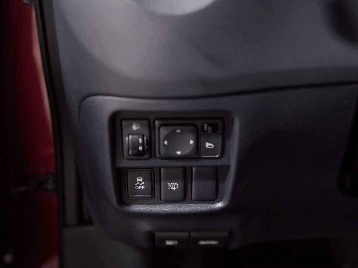 Nissan Juke с пробегом — 2012 год. Фото: #11