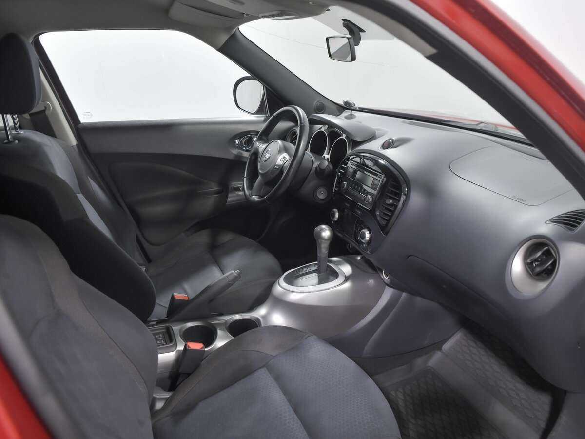 Nissan Juke с пробегом — 2012 год. Фото: #13