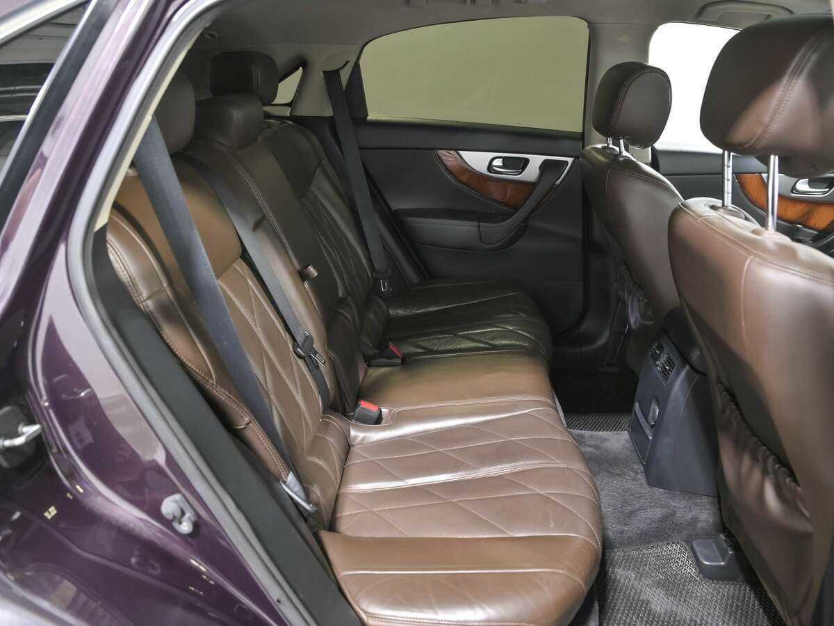 Infiniti FX с пробегом — 2012 год. Фото: #19