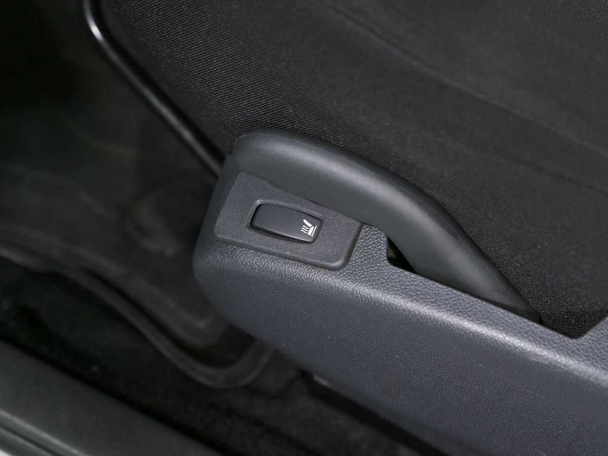 Nissan Almera с пробегом — 2018 год. Фото: #12