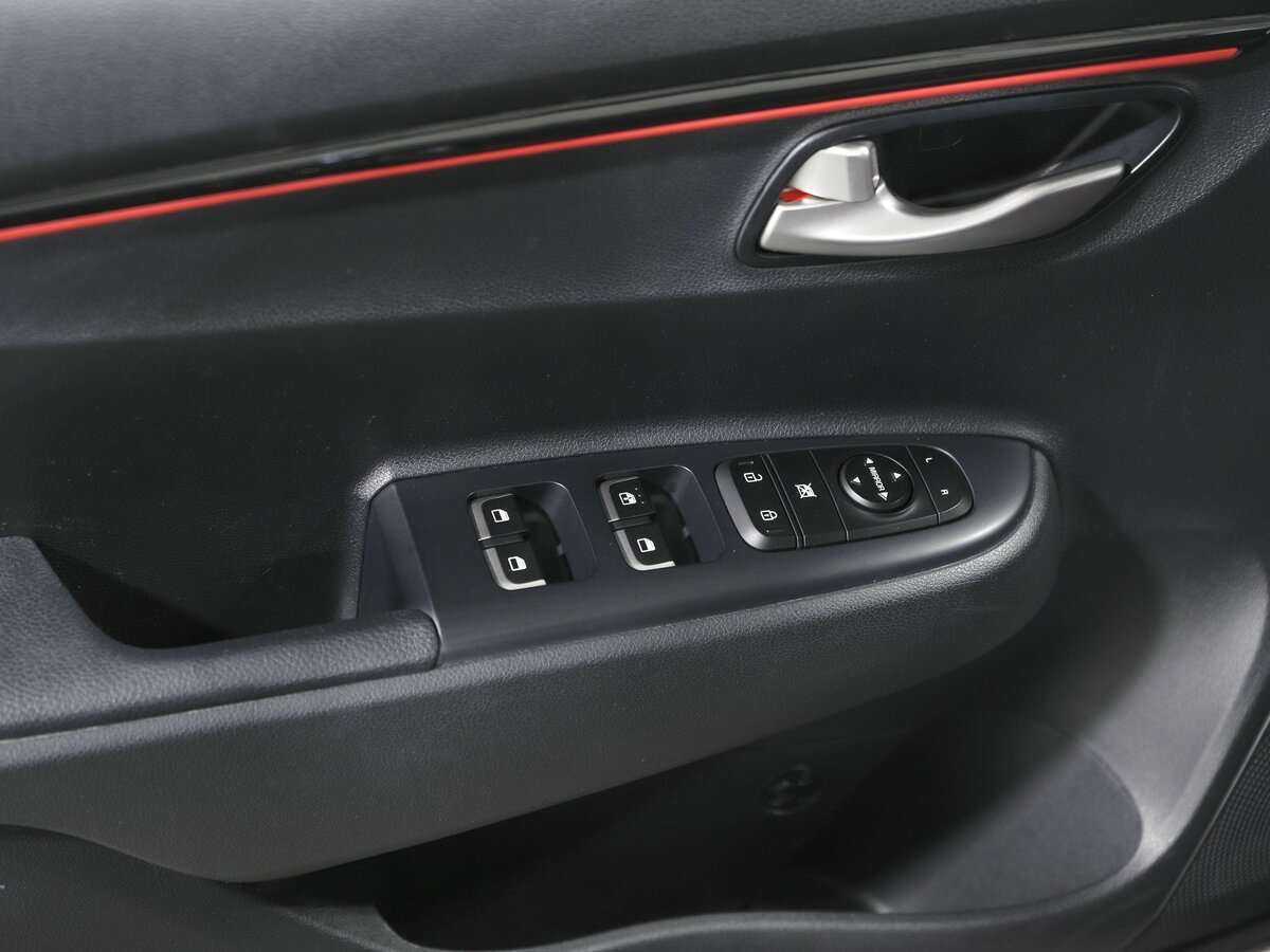 Kia Rio с пробегом — 2020 год. Фото: #15