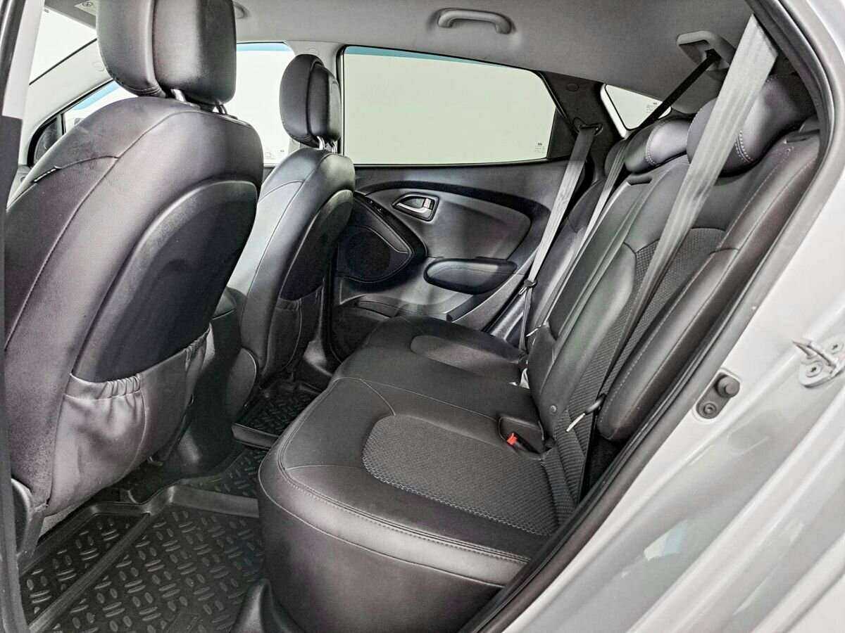 Hyundai ix35 с пробегом — 2012 год. Фото: #9