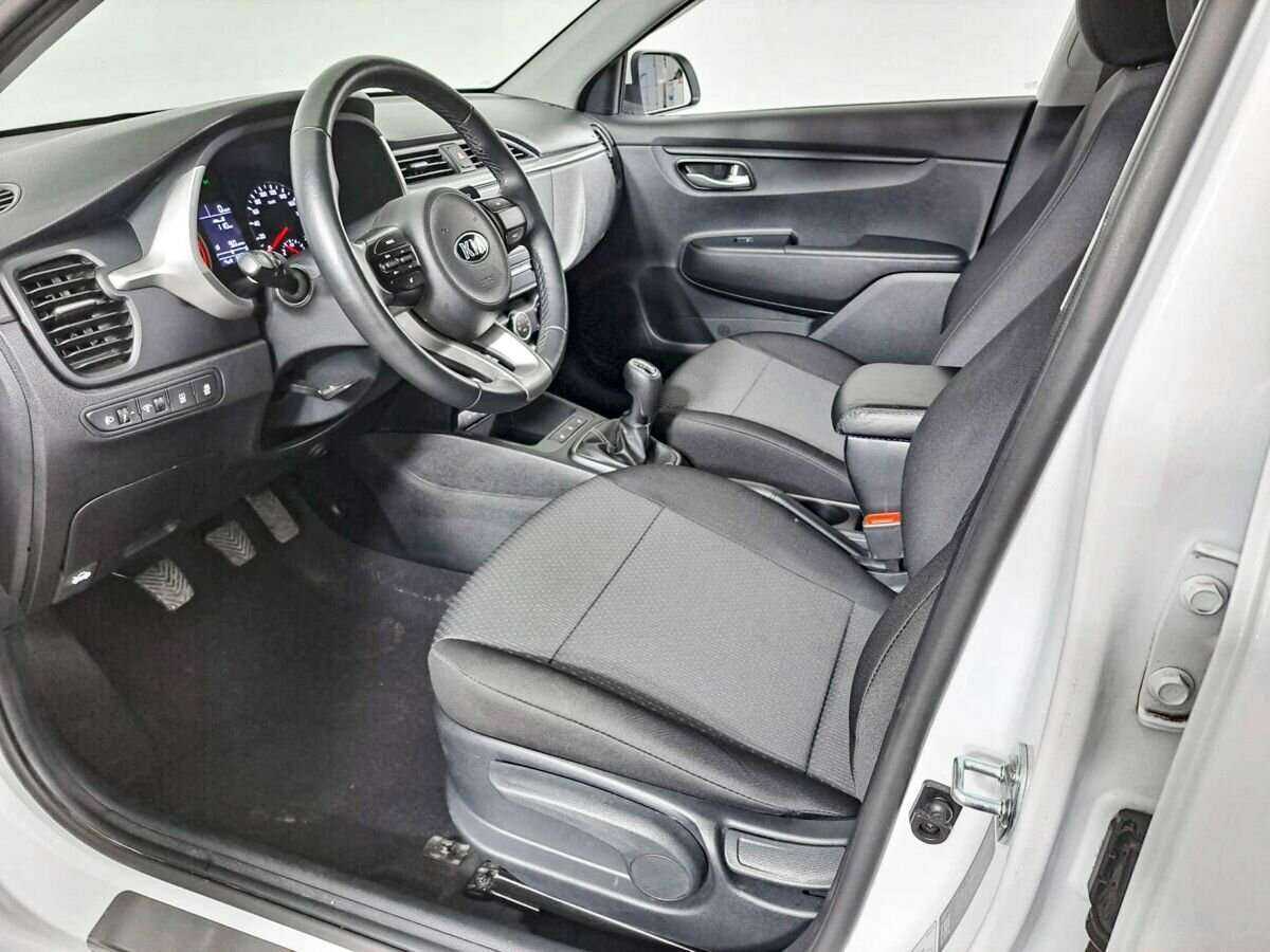 Kia Rio с пробегом — 2021 год. Фото: #13