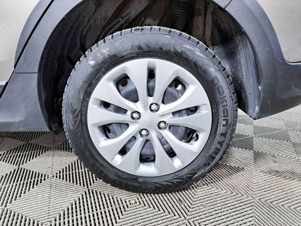 Kia Rio с пробегом — 2019 год. Фото: #17