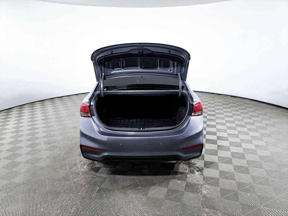 Hyundai Solaris с пробегом — 2019 год. Фото: #9