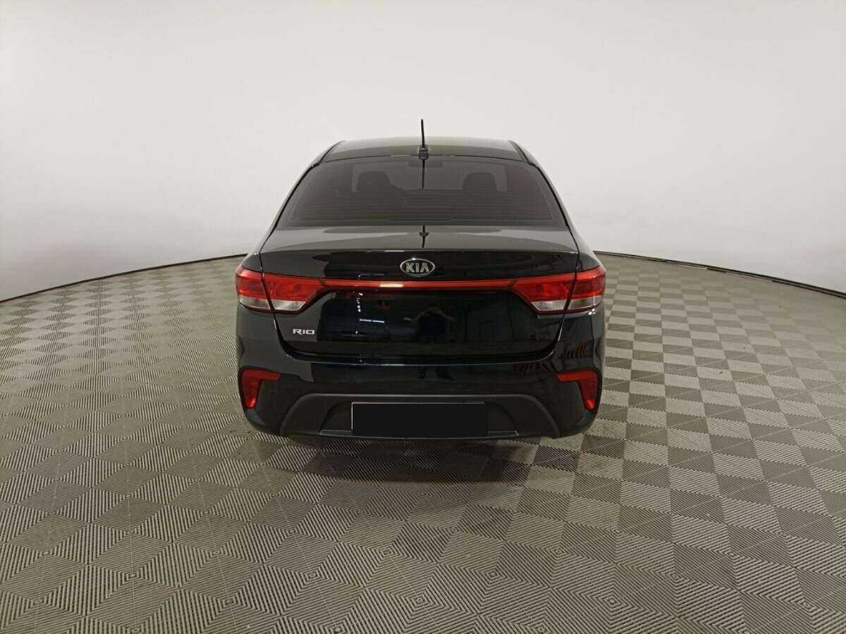 Kia Rio с пробегом — 2018 год. Фото: #5