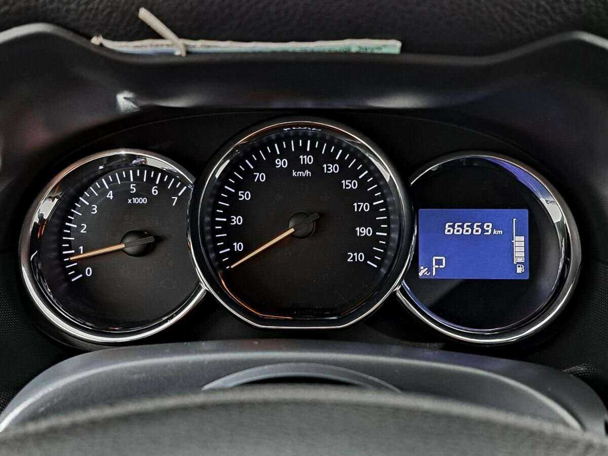 Renault Duster с пробегом — 2016 год. Фото: #10