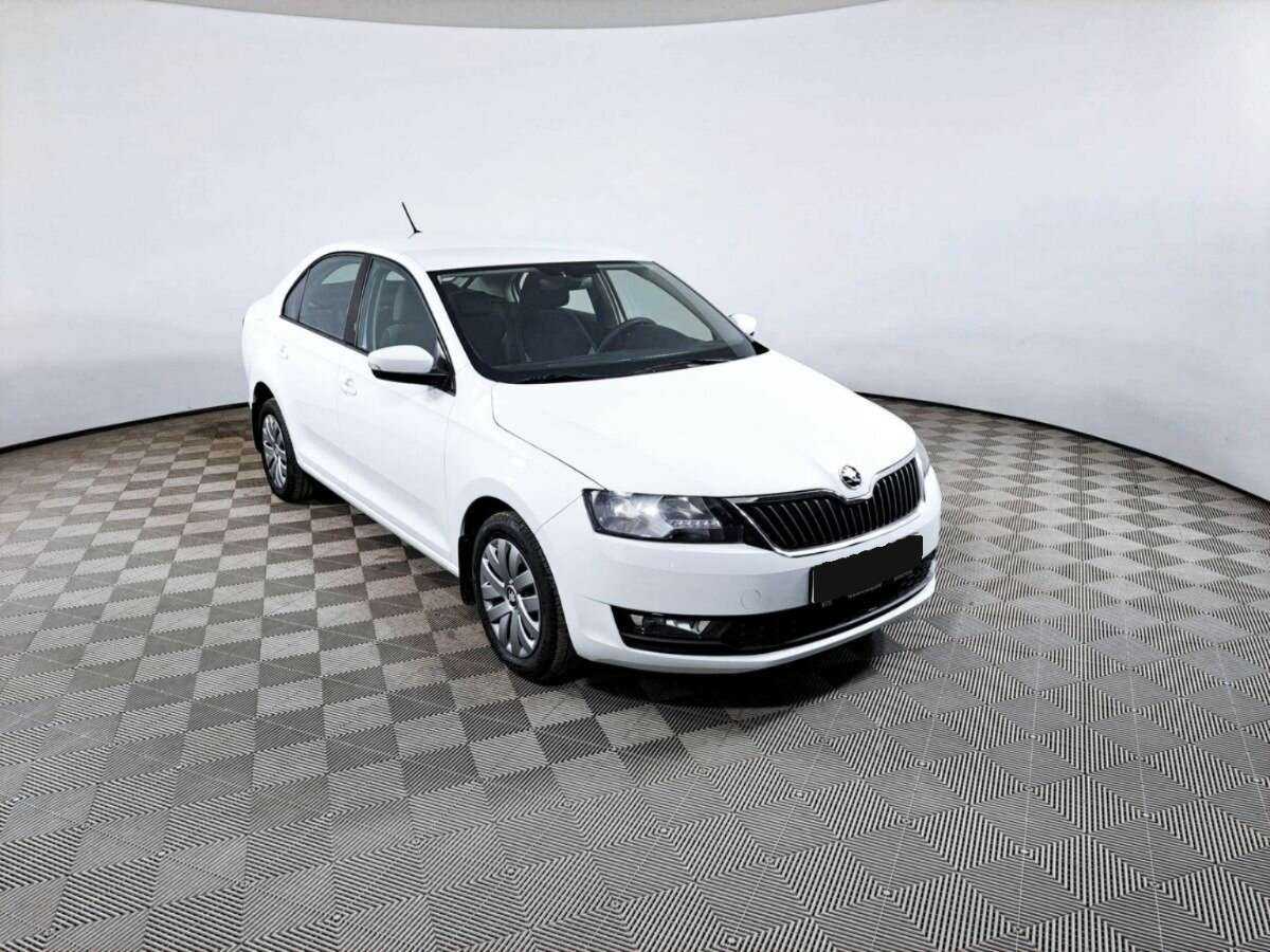 Skoda Rapid с пробегом — 2018 год. Фото: #1