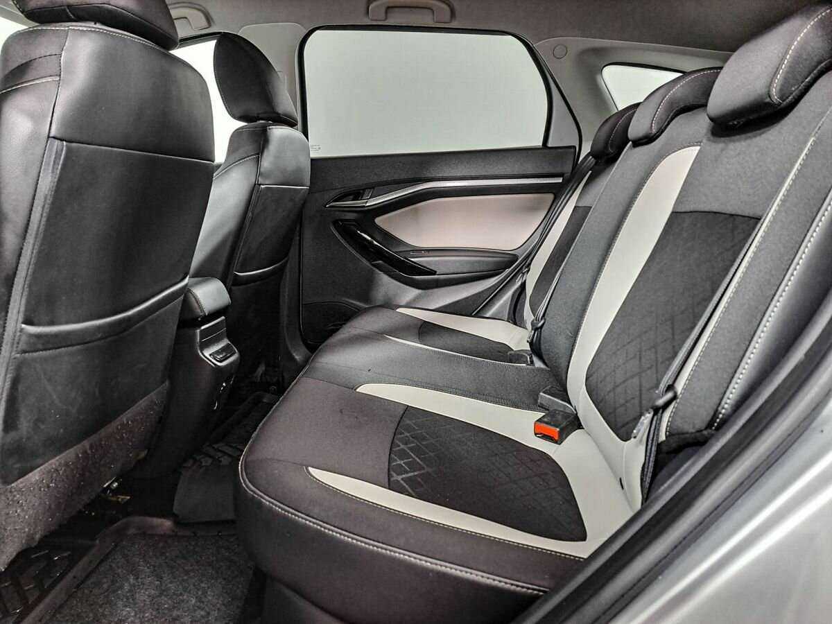 Lada (ВАЗ) Vesta с пробегом — 2018 год. Фото: #9