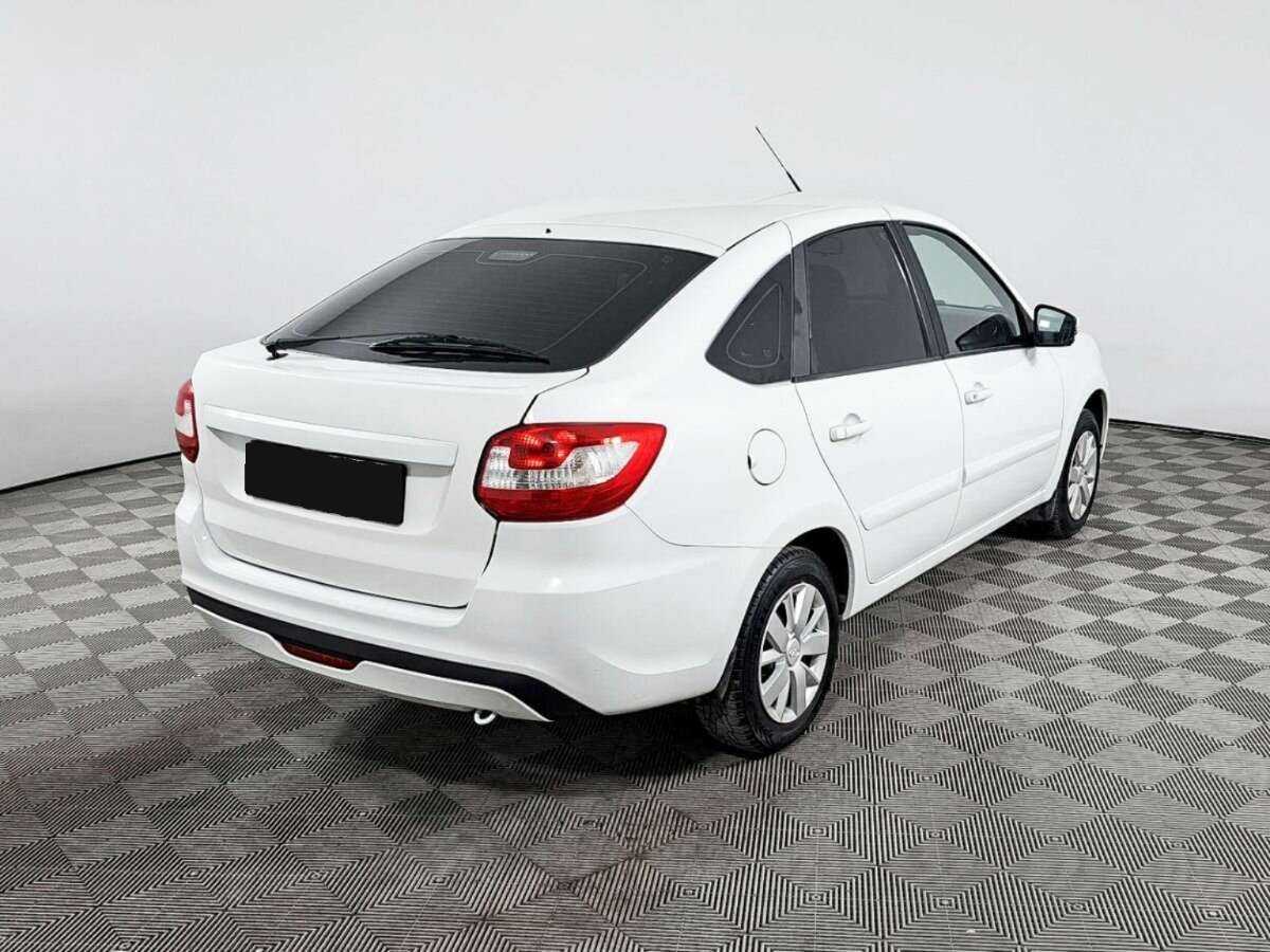 Lada (ВАЗ) Granta с пробегом — 2021 год. Фото: #4