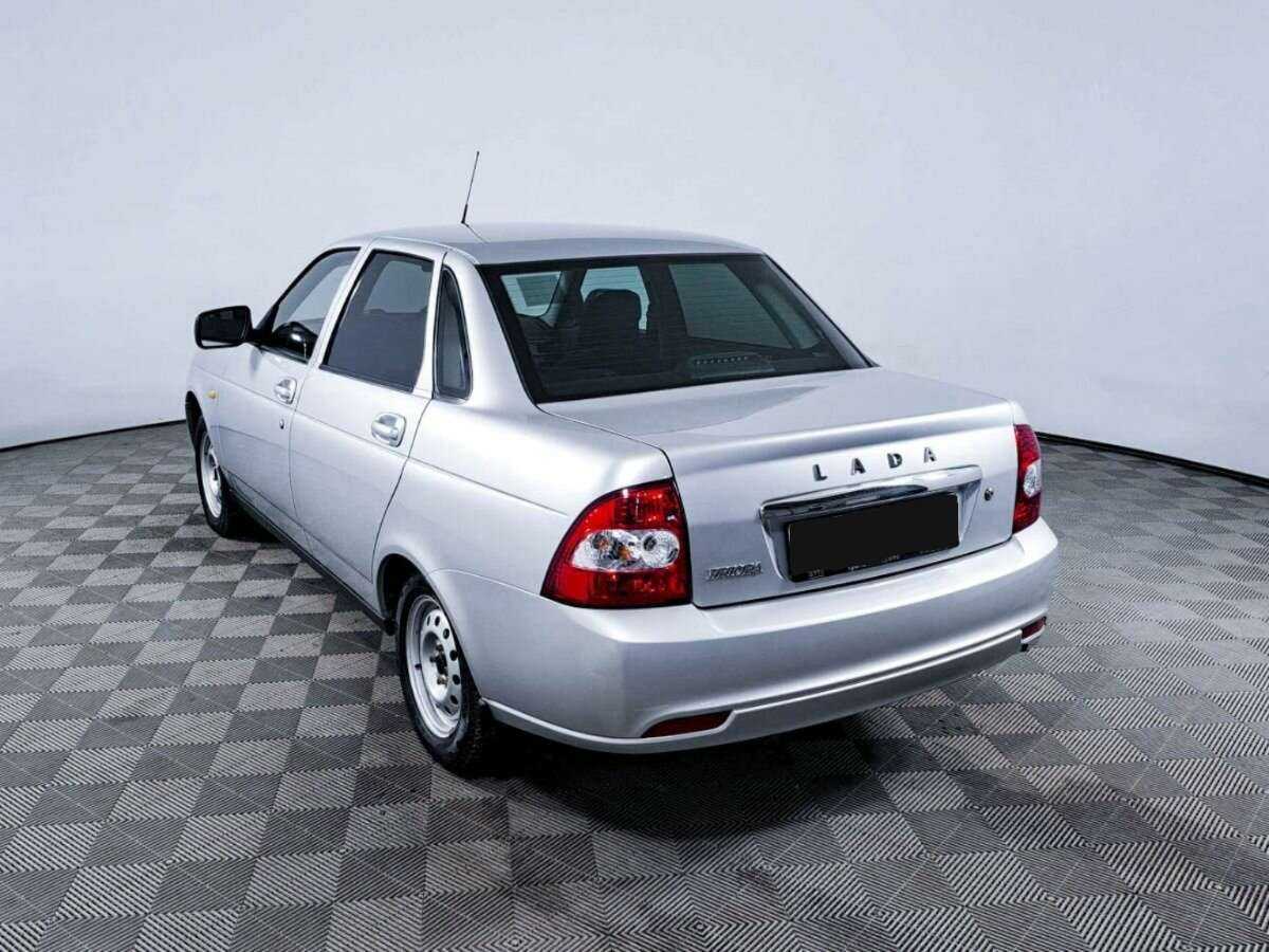 Lada (ВАЗ) Priora с пробегом — 2017 год. Фото: #6