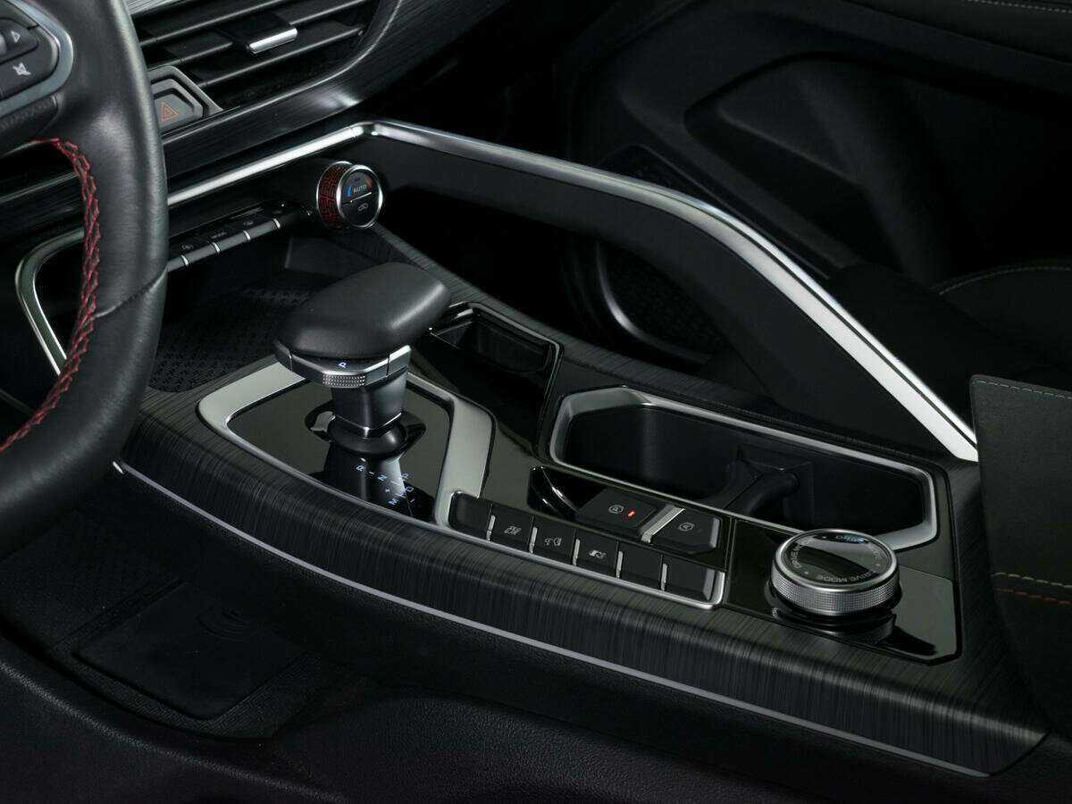 Geely Tugella с пробегом — 2022 год. Фото: #13